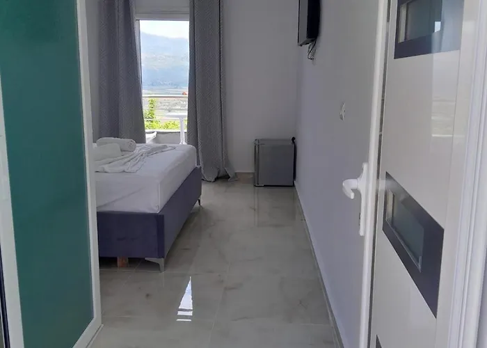 Mamos * Sarandë